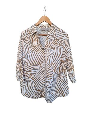 Chico's White and Tan Zebra-Print Button Down Shirt Size 3 (XL)